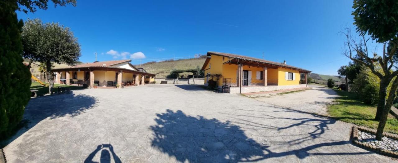Agriturismo Caperroni Pescopagano Exterior photo